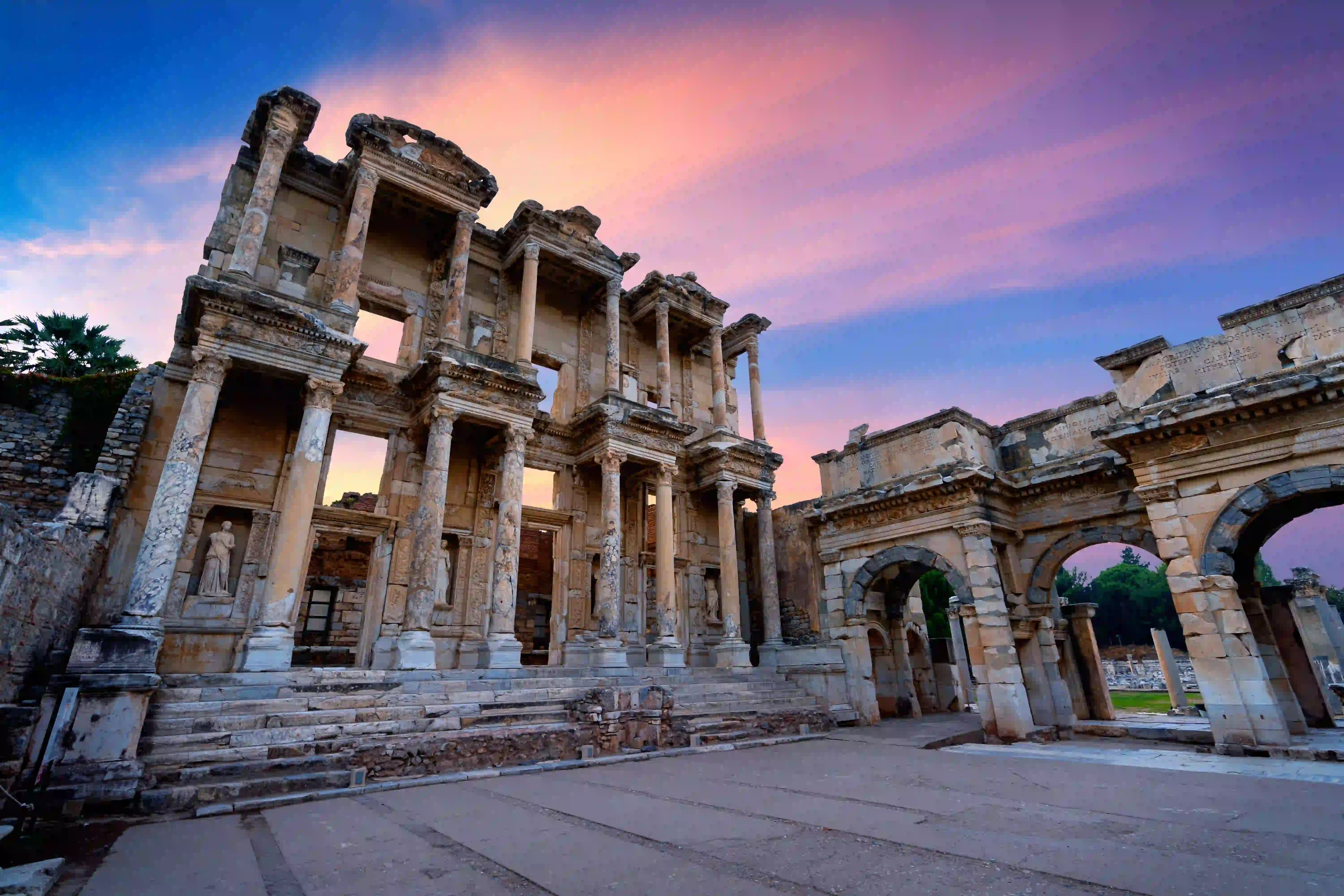 İZMİR