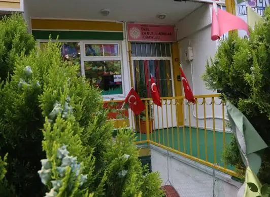 Özel En Mutlu Adımlar  Anaokulu