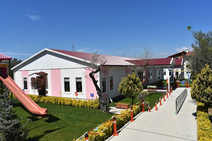 Özel Karamürsel Beyaz Zambak  Anaokulu