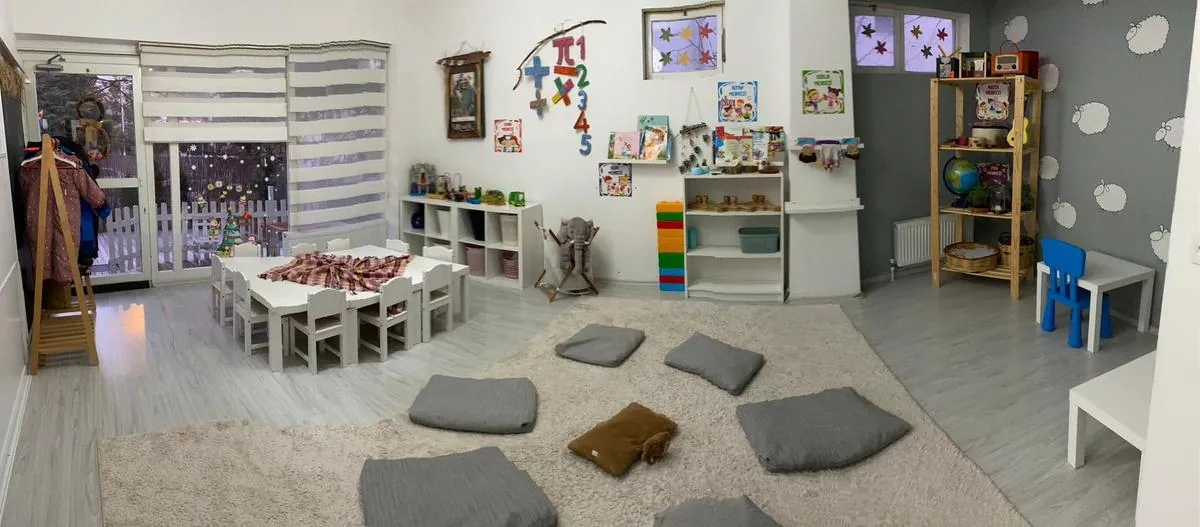 Özel Mavi Yeşil Çizgi Anaokulu