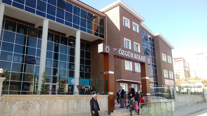 Özel Özgür Alkanlı Koleji Anaokulu