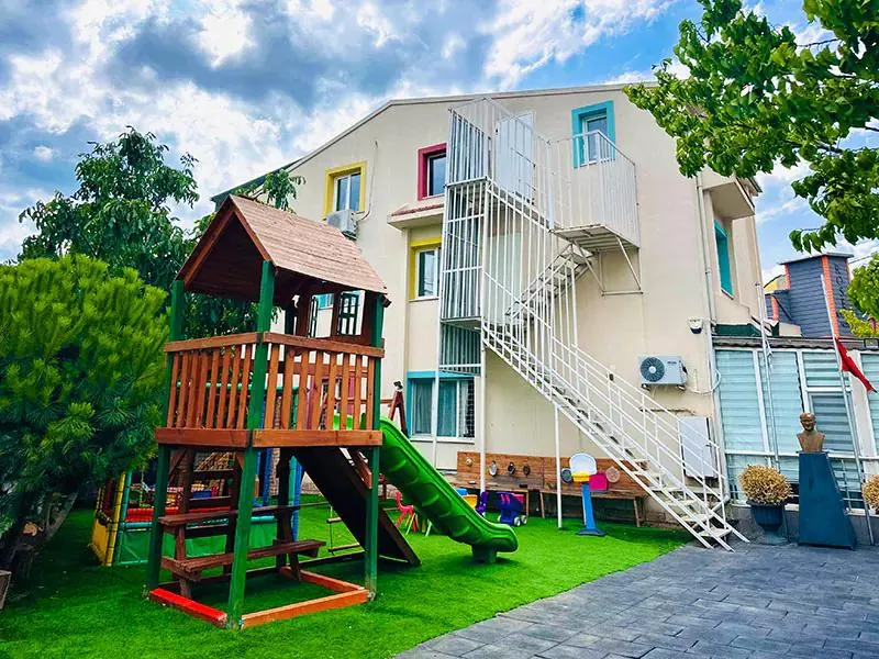 Özel Temel Eğitimde Renkli Adımlar (Tera) Anaokulu